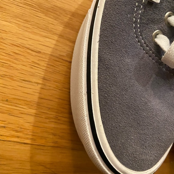 Vans - Picture 5 of 6